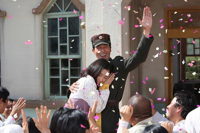 사진=영화 '적과의 동침' 스틸컷