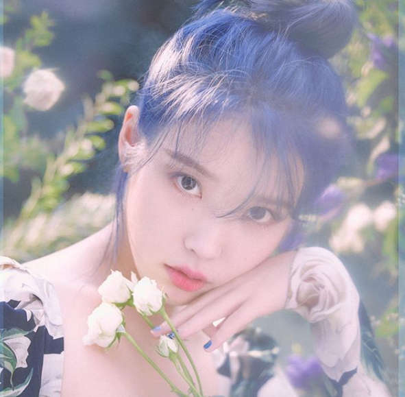 아이유 인스타그램