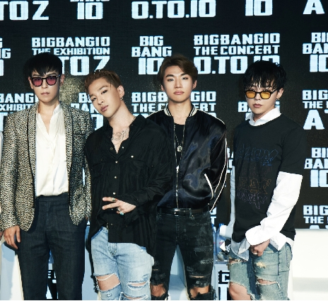 4인조로 재편한 빅뱅이 공식 일정을 발표하며 복귀를 알렸다. 부산일보DB