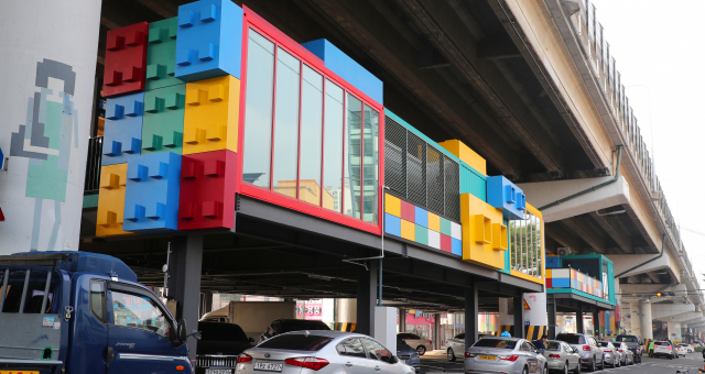 비콘그라운드 등 복합문화공간이 밀집한 부산 망미동은 새로운 관광명소로 가능성을 인정받고 있다. 부산일보 DB