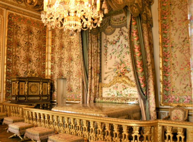 베르사유 궁전 여왕의 침실.
