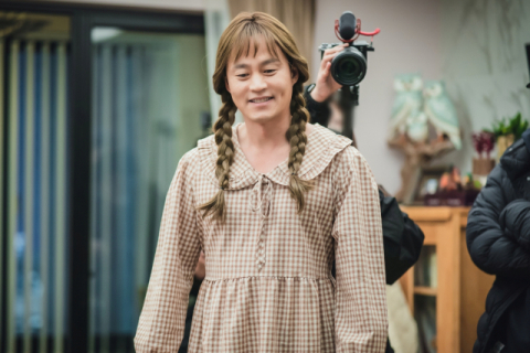 ‘내과 박원장’ 스틸 컷. 티빙 제공