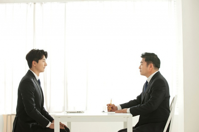 정부가 발표하는 취업자 수가 지난해보다 많이 나온 것으로 나오지만 실제로 민간 분야 풀타임 취업자는 9만여명 감소한 것으로 나타났다.(사진은 이미지 사진) 이미지투데이