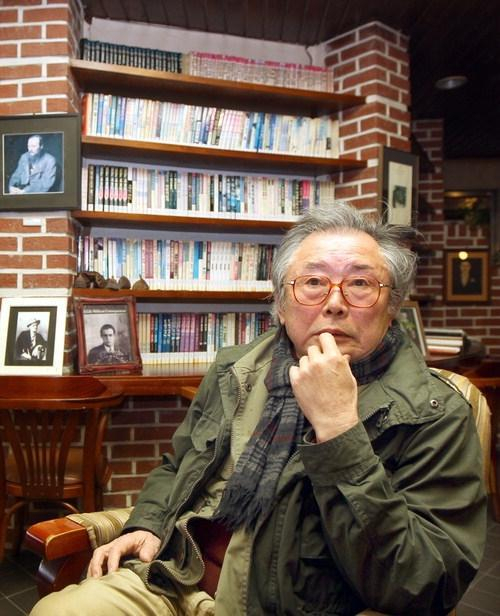 개관 30돌 행사를 여는 추리문학관 김성종 관장. 부산일보DB