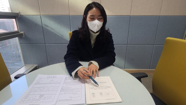 부산게임과몰입상담치료센터 허정선 센터장이 게임 과몰입에 대한 상담 진행 과정에 대해 설명하고 있다.