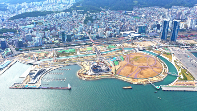 부산항 북항 1단계 재개발 사업 구역이 146년 만에 시민을 위한 친수·휴식 공간으로 돌아온다. 북항 1단계 재개발사업 구역 전경. 부산항북항통합개발추진단 제공