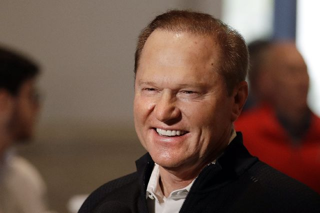 KBO리그 최고 타자인 이정후(위쪽)가 미국 메이저리그(MLB) 최고 에이전트인 스콧 보라스와 손잡고 빅리그 진출을 노린다. AP연합뉴스