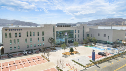 거제 한 해수욕장에서 30대 여성 숨진 채 발견