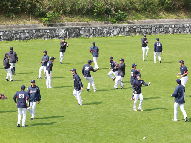 롯데 자이언츠가 다음 달 1일부터 35일간 2023시즌 스프링캠프를 진행한다. 사진은 2019년 오키나와 스프링캠프 당시 모습. 롯데 자이언츠 제공