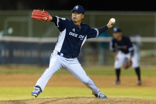 지난달 만 53세 나이로 호주프로야구 질롱코리아 마운드에 선 구대성. 질롱코리아 제공