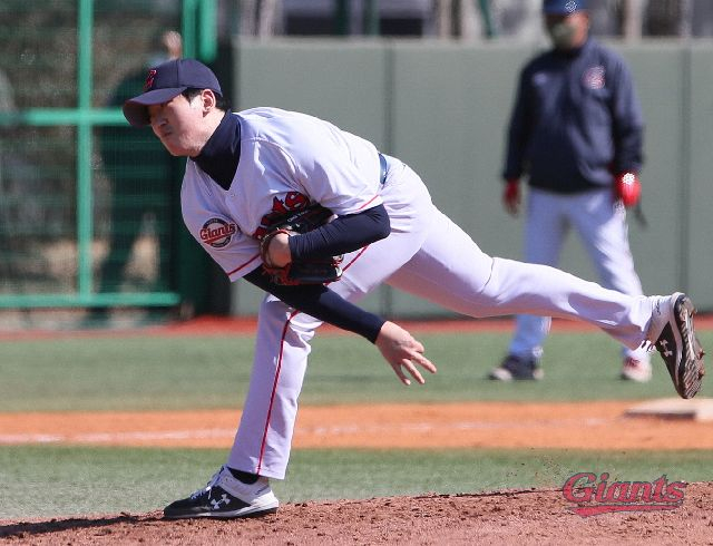 롯데 자이언츠의 강속구 투수 최이준. 현재 퓨처스리그에 뛰며 컨디션을 끌어올리고 있다. 최이준은 최건에서 이름을 바꾸며 올 시즌 각오를 다지고 있다. 롯데 자이언츠 제공