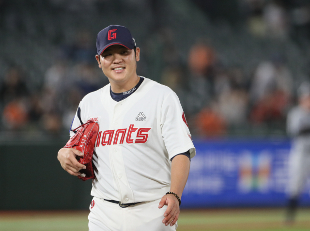 롯데 자이언츠 투수 한현희는 18일 한화 이글스와의 원정 경기에서 6이닝 무실점 1피안타 6탈삼진의 호투를 펼치며 시즌 4승을 거뒀다. 롯데 자이언츠 제공