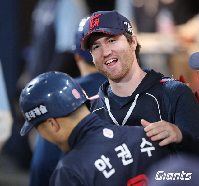 롯데 자이언츠 투수 찰리 반즈는 6월 19일 현재 4승 3패를 기록하고 있다. 롯데 자이언츠 제공