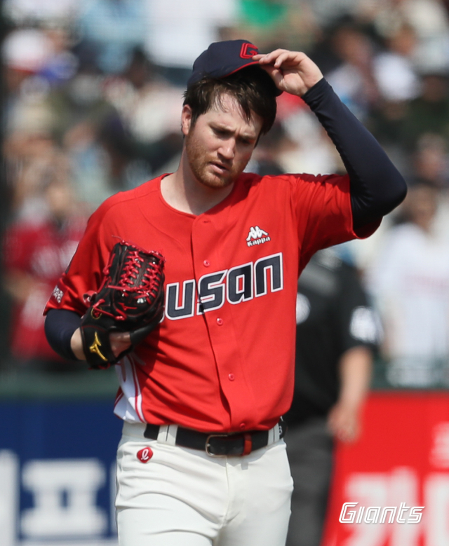 롯데 자이언츠 투수 찰리 반즈는 6월 19일 현재 4승 3패를 기록하고 있다. 롯데 자이언츠 제공