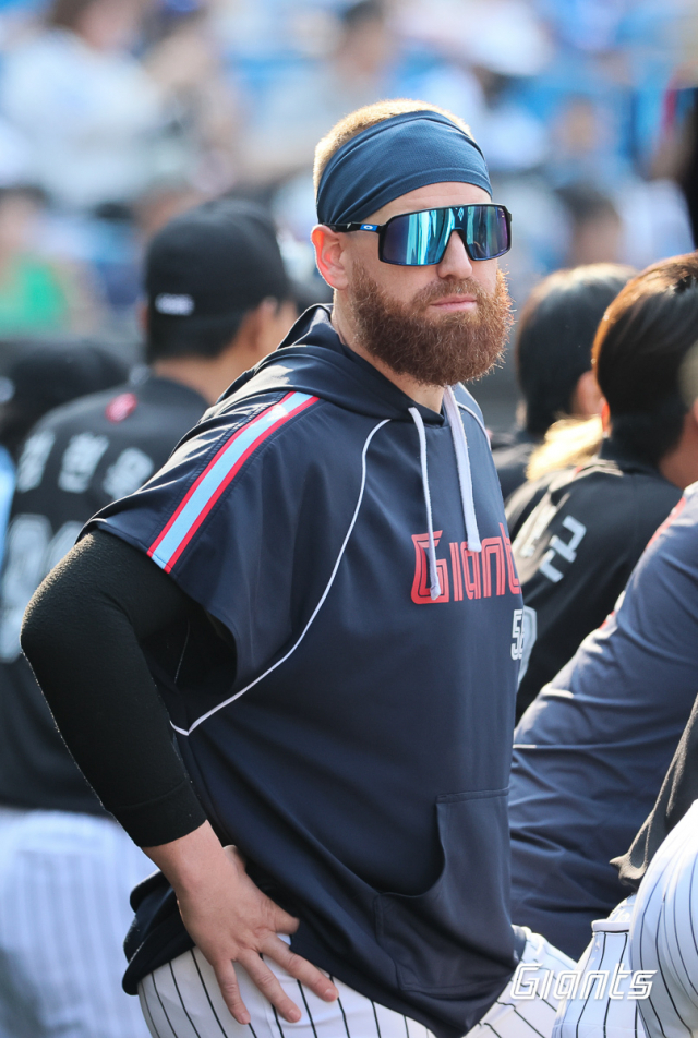 롯데 자이언츠 투수 댄 스트레일리는 6월 19일 현재 3승 5패를 기록하고 있다. 롯데 자이언츠 제공