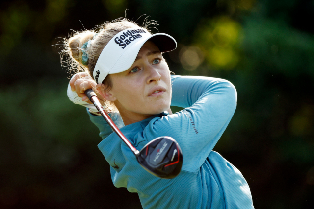 미국의 넬리 코르다가 지난달 19일 KPMG 위민스PGA챔피언십 개막을 앞두고 연습라운드에서 스윙을 하고 있다. 미국여자프로골프(LPGA) 투어 랭킹 2위인 코르다는 6일 개막하는 시즌 세 번째 메이저대회 US여자오픈 1·2라운드 경기를 고진영·렉시 톰프슨과 같은 조에서 진행한다. AFP연합뉴스