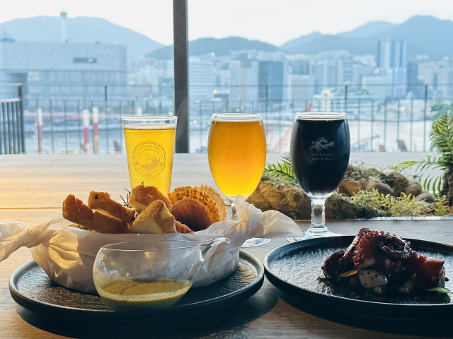 와일드웨이브 양조장에서 운영하는 레스토랑 ‘사우어 영도’. 신맛의 사워 맥주와 어울리는 해물찜·문어요리 등 해산물 요리를 맛볼 수 있다.