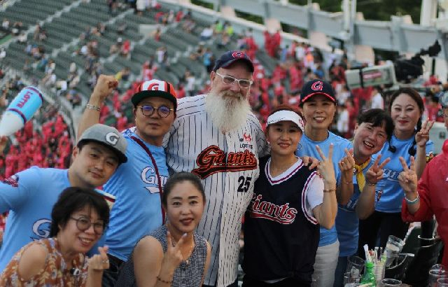 고 케리 마허 전 영산대학교 교수의 생전 당시 모습. 부산일보DB