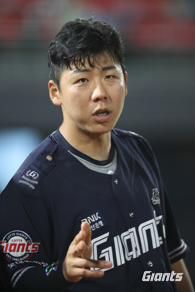 롯데 자이언츠 타자 이정훈은 8월 들어 타율 4할이 넘는 맹타를 휘두르며 롯데 타선에 활력을 불어넣고 있다. 롯데 자이언츠 제공