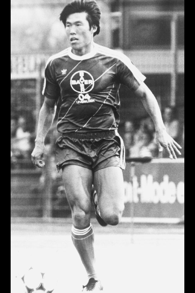 1980년대 중 레버쿠젠에서 활약할 당시의 차범근 전 감독. 부산일보DB