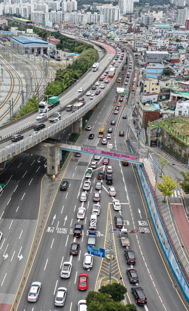 부산 동서고가로 진양램프. 김종진 기자 kjj1761@