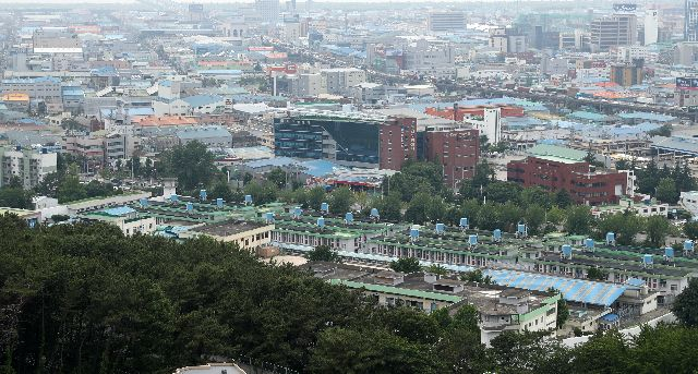 부산구치소 전경. 부산일보DB