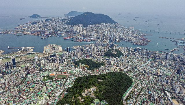 부산 원도심 전경. 부산일보DB