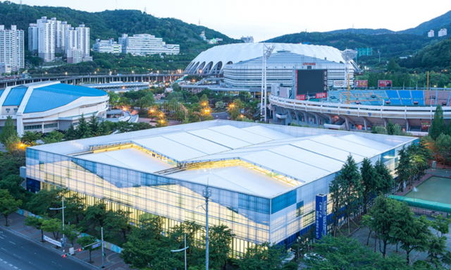 부산시체육회가 운영하고 있는 부산종합실내테니스장. 부산시체육회 제공