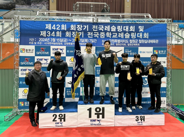 회장기전국레슬링대회 4연패를 달성한 동아대 레슬링부. 동아대 제공