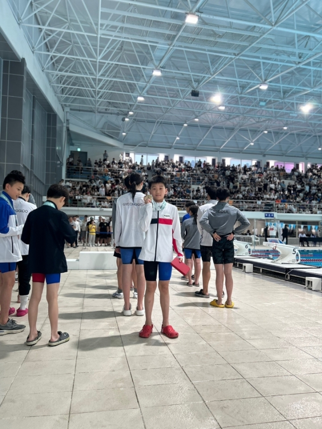 25일 수영 남자초등부 배영 50m에서 정상에 오른 모전초등 박채운. 부산시체육회 제공