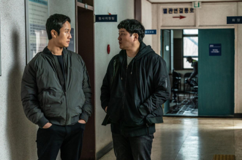 영화 ‘더러운 돈에 손대지 마라’ 스틸컷. 에이스메이커무비웍스 제공