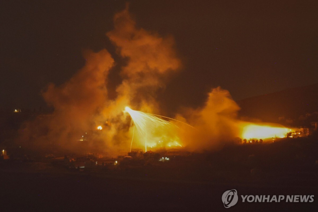 불타는 레바논 남부. AFP 연합뉴스