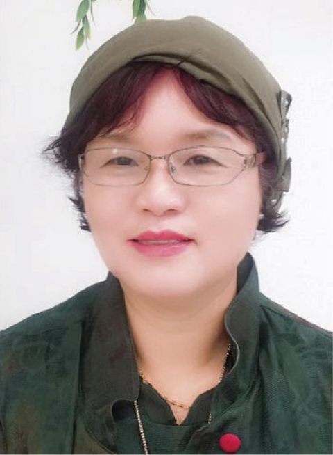 박혜숙 부산시문인협회 이사장.