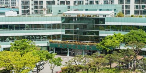 김해 어르신 댁 찾아가는 병원 서비스 ‘시동’