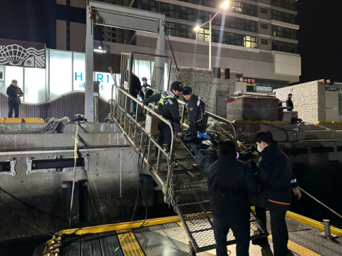 부산 오륙도 해상에서 조업 중인 선원 숨져