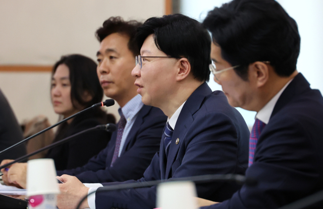 지난 3월 12일 서울 종로구 정부서울청사에서 열린 가상자산 업계·전문가 간담회에서 금융위원회 김소영 부위원장이 발언하고 있다. 연합뉴스