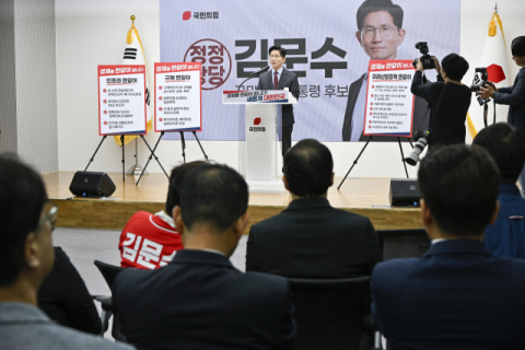 “개헌보다 내란 종식”이라던 이재명에 선수 뺐긴 김문수, 이준석 개헌 입장은?