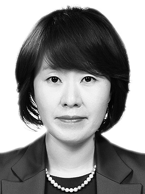 [오션 뷰] 제네바에서 보는 부산항