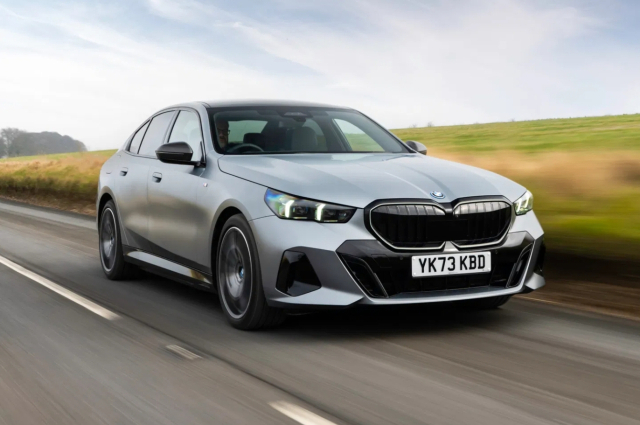 BMW ‘뉴 550e x드라이브’ 주행모습.BMW코리아 제공