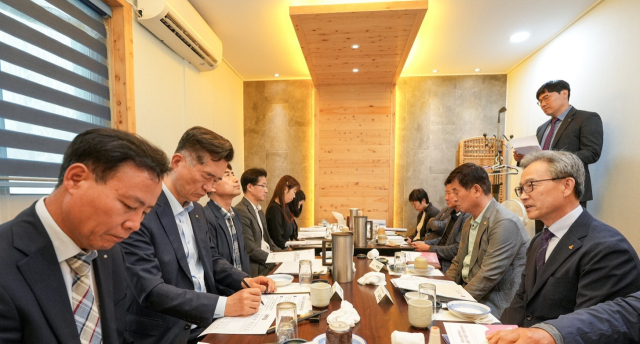 부산상의는 22일 ‘사상스마트시티 기업애로 대응 관계기관 간담회’를 열었다. 부산상의 제공