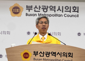 부산 찾은 권영국 “민생 회복·가덕신공항 철회”…지역 격차 문제 무심