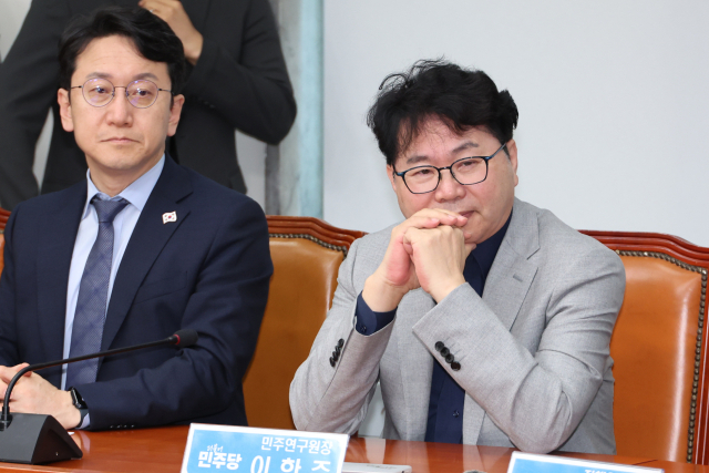 이한주 국정기획위원장의 모습. 이 위원장은 더불어민주당 민주연구원장을 역임했다. 연합뉴스