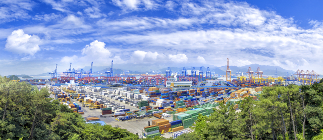 부산진해경제자유구역 내 신항만지구 전경. 부산경자청 제공