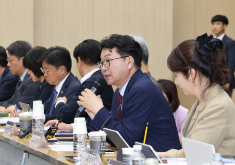 국정위, 공직사회 군기잡기 본격 “부처보고 매우 실망”