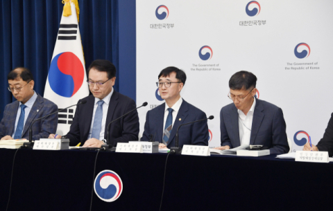 국민 90%에 인당 10만 원 추가 지급… 할인쿠폰 780만 장 [2차 추경안 국무회의 통과]