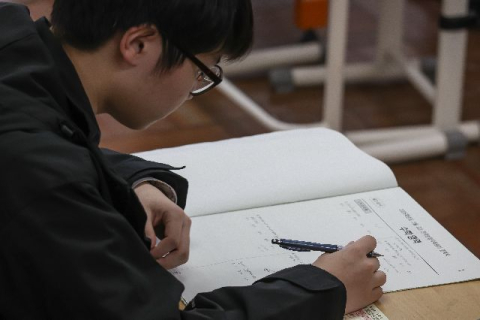 아재가 풀어 본 6월 모의평가 [논설위원의 뉴스 요리]