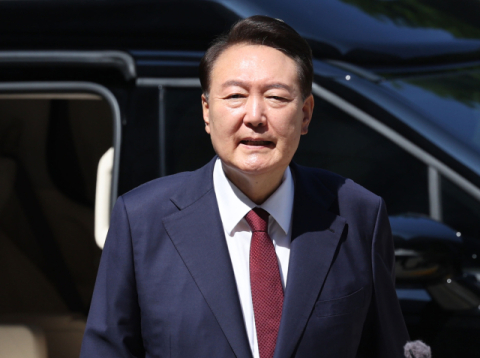 내란 특검, 윤석열 전 대통령 체포영장 청구