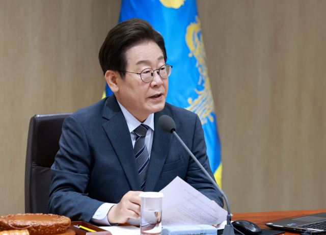 이재명 대통령이 24일 서울 용산 대통령실 청사에서 국무회의를 주재하고 있다. 연합뉴스