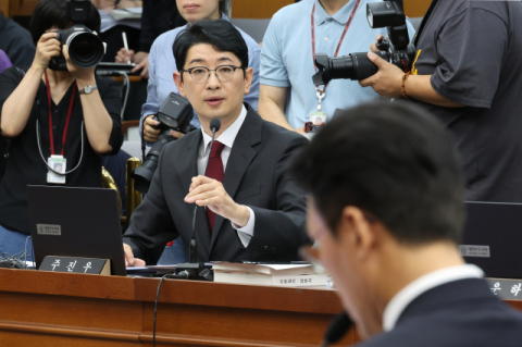 청문위원인데 청문회 대상 된 듯한 주진우