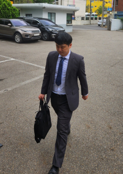 '온건파' 새 대표 선출한 전공의단체… 의정 대화 트이나